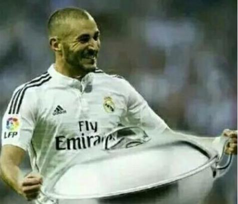 本泽马7分钟帽子戏法原视频,锅锋本泽马搞笑