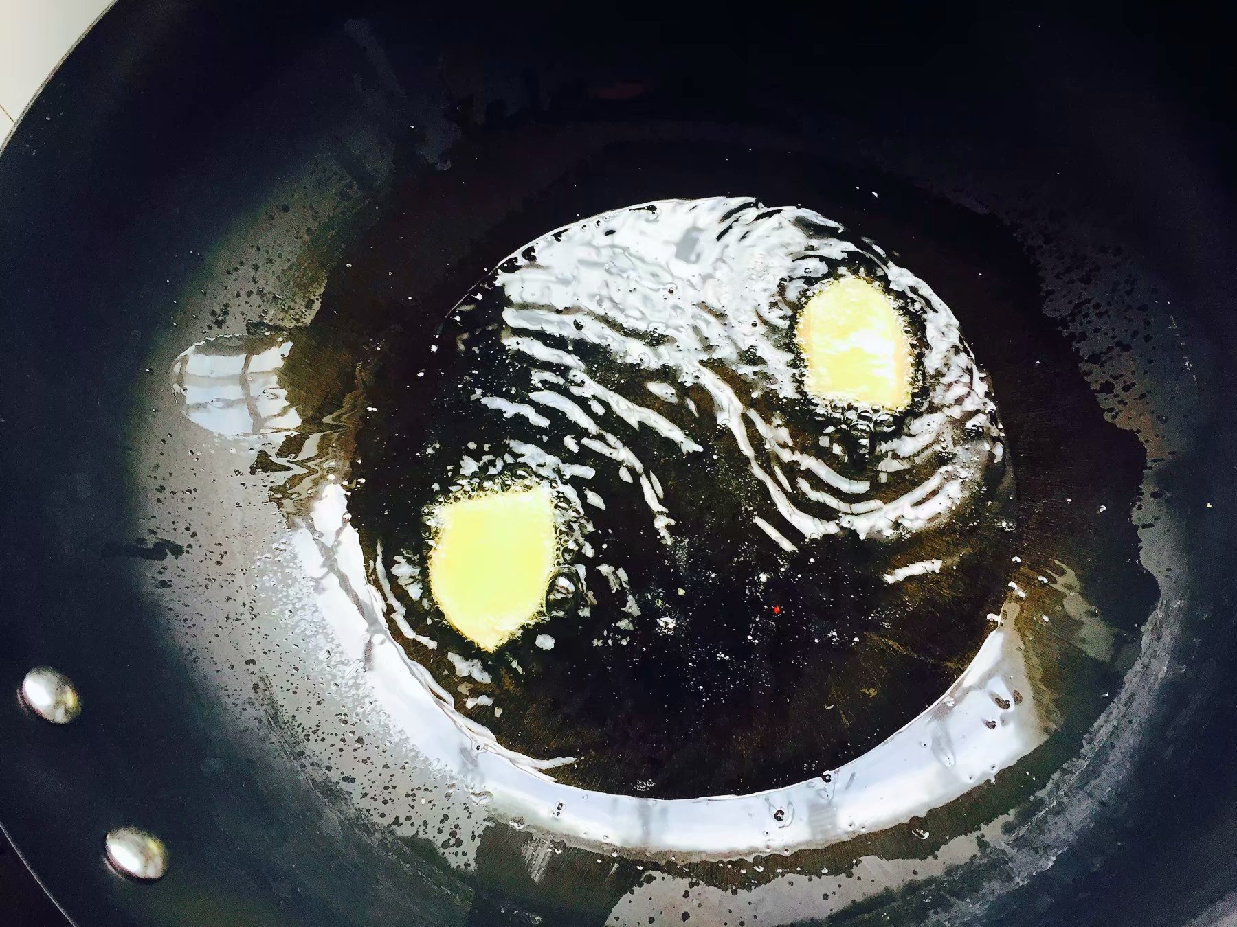 红烧带鱼怎么煎带鱼不破皮,家常香煎带鱼最正宗的做法