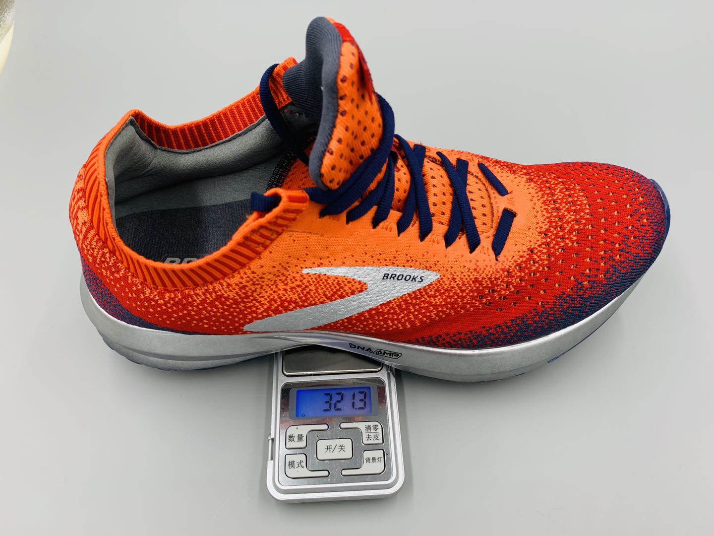 brooks布鲁克斯的鞋子,布鲁克斯brooks钉鞋测评