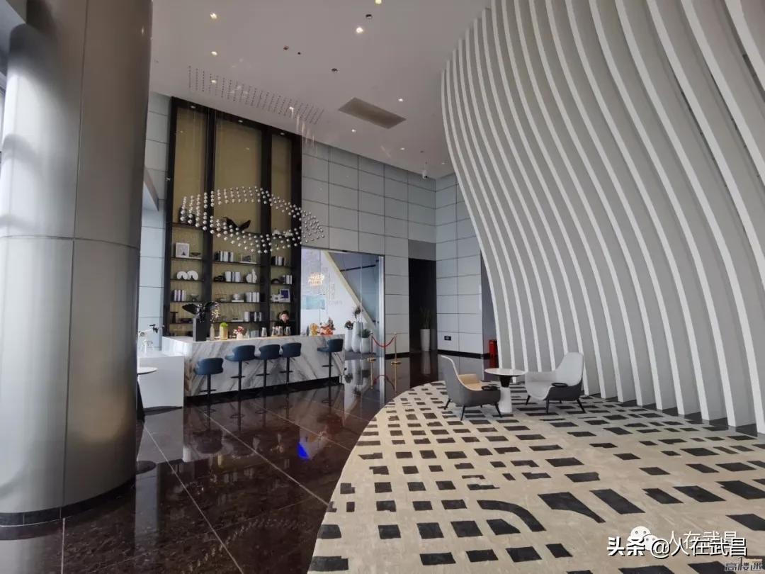 武汉绿地中心大厦最初效果图,武汉绿地中心高楼实拍风景