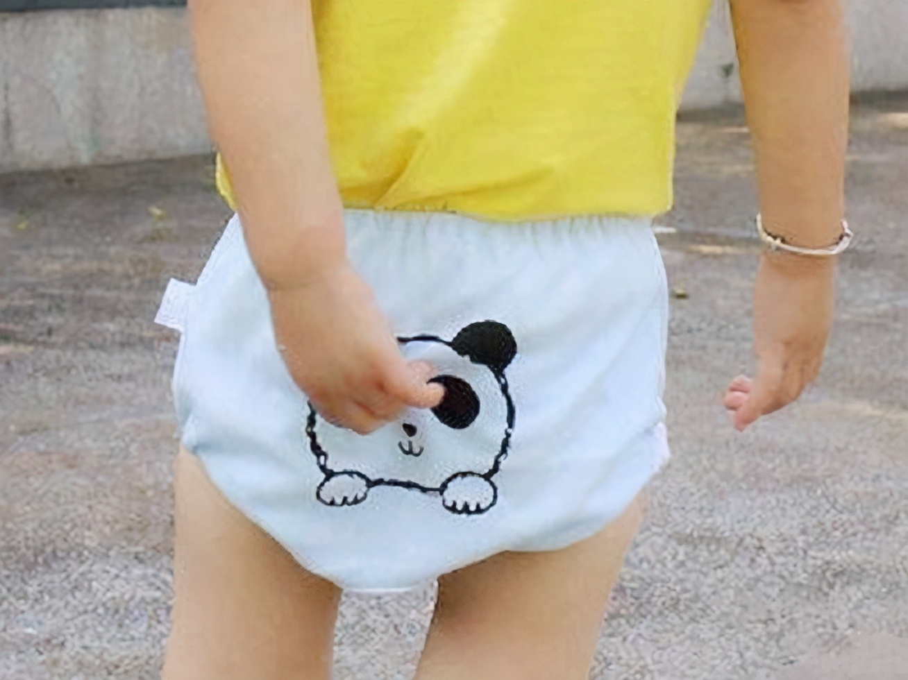 孩子被老师批评尿裤子了怎么办,3岁孩子被老师批评怎么办