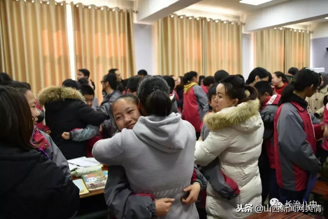 家校共育家长进课堂合力助成长,家校共育家长进课堂