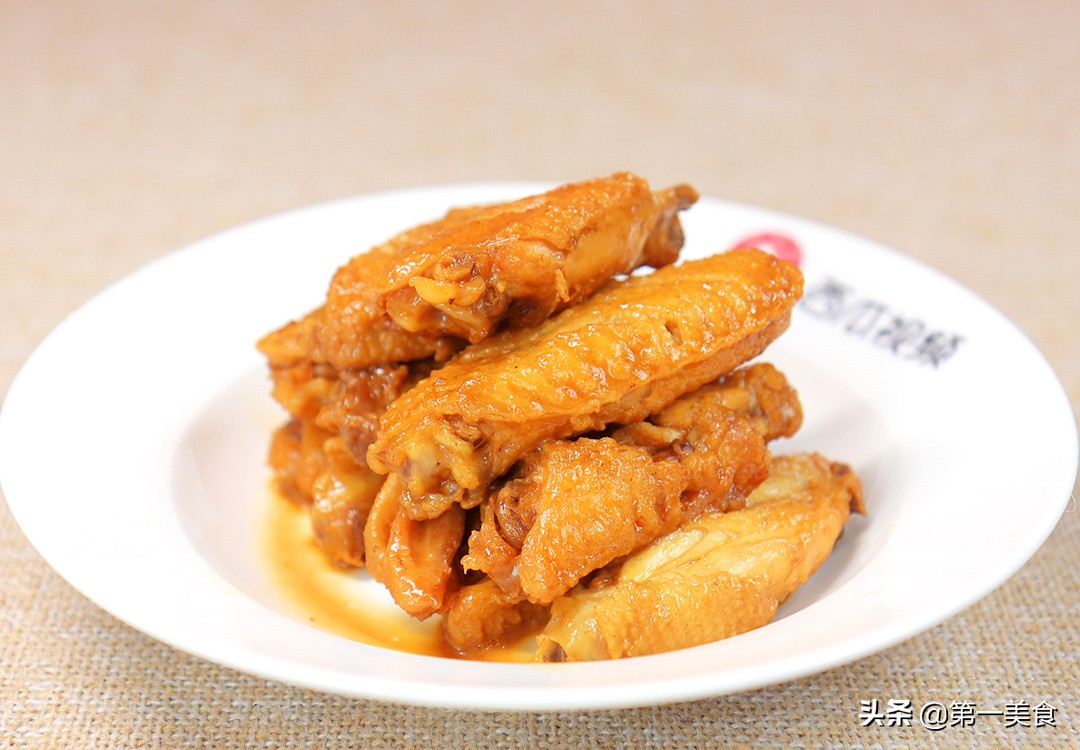能吃鸡翅的家常做法,这样做的鸡翅软烂入味又好吃