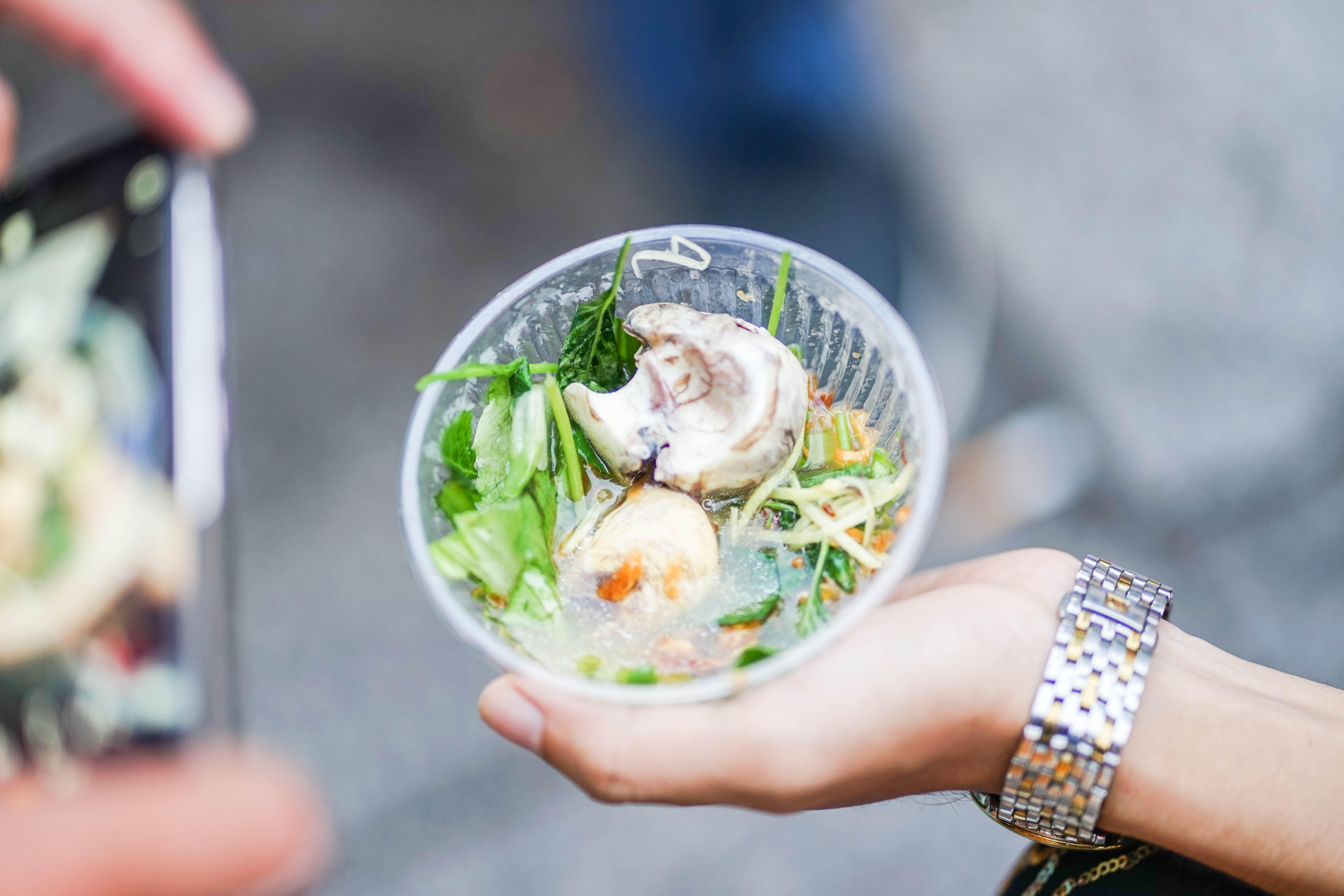 中越边境夜晚的东兴口岸,广西东兴口岸和越南哪里最近