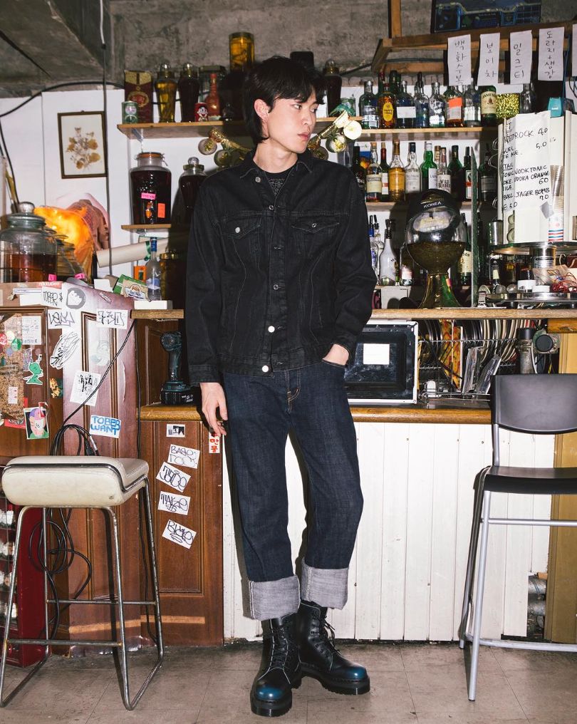 穿马丁靴的人,穿drmartens的男生什么梗