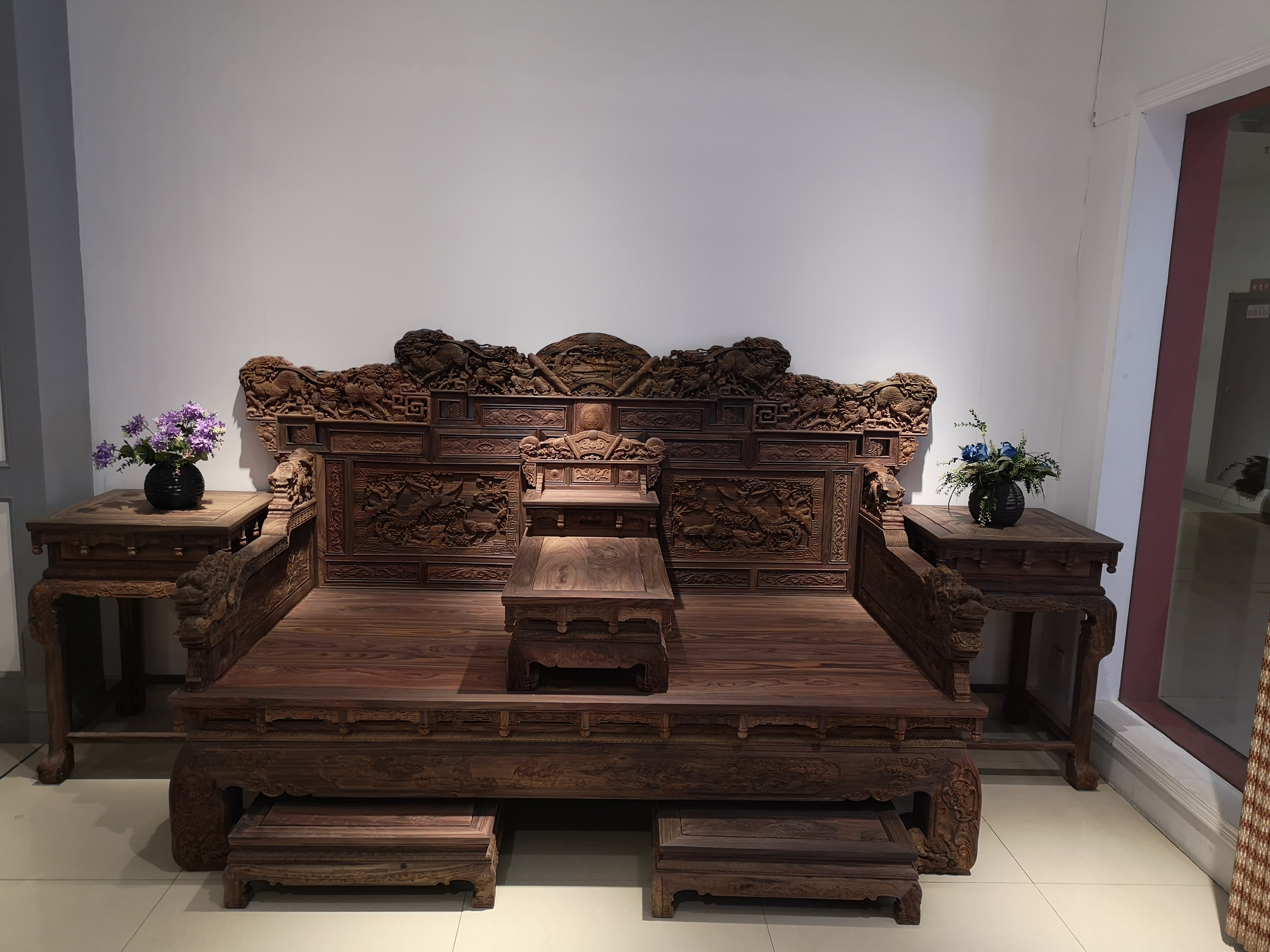 阔叶黄檀和缅甸花梨哪个稳定性好,阔叶黄檀和缅甸黄花梨哪个好