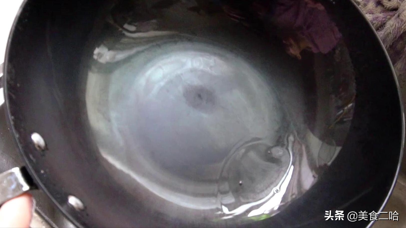 铁锅黑油垢怎么去除小窍门,铁锅清洗黑垢小妙招