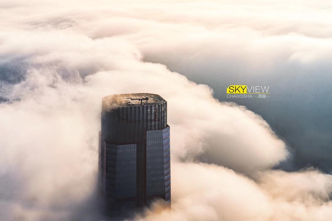长沙人的快乐正一点一点回来！白天摩天大楼，晚上一脚解放西