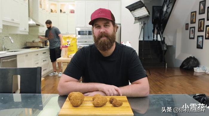 外国人作死炸蛋,老外炸鸡翅50次