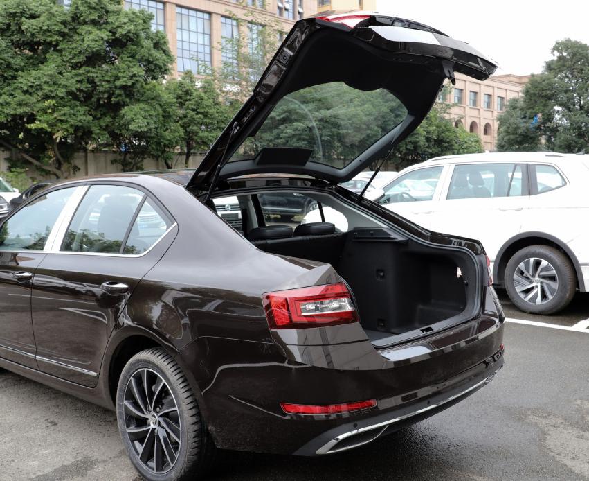 明锐最低降至6.49万，油耗4毛每公里，还看啥朗逸