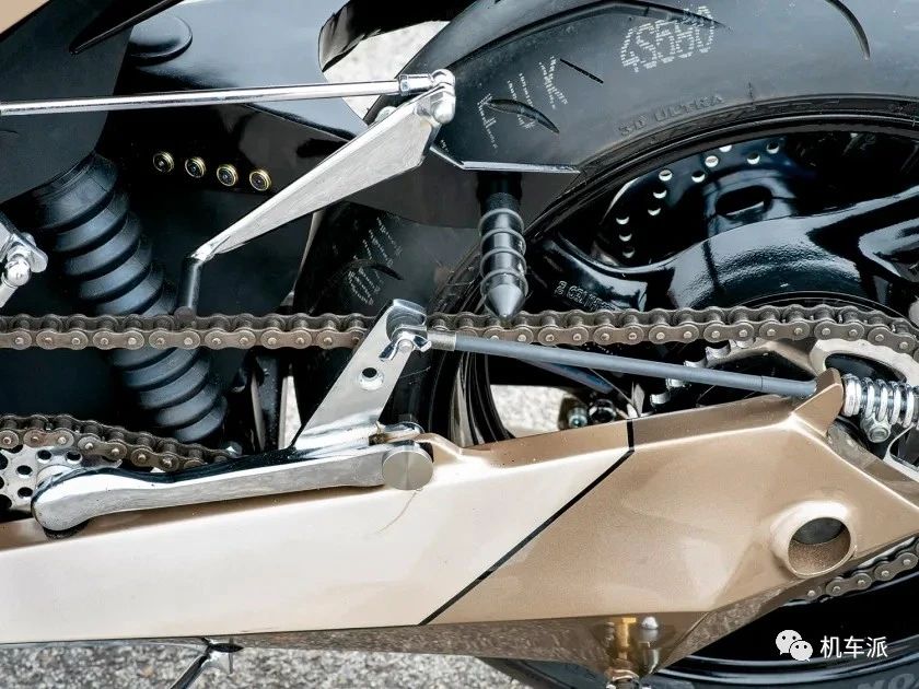 铃木盗匪600极速,定制改装铃木隼