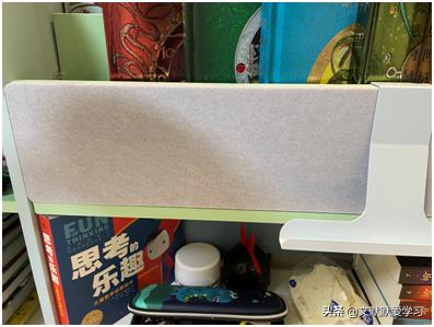 爱果乐学习桌和西昊学习桌哪个好,西昊学习桌和黑白调学习桌