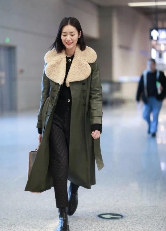 大衣超贵却不会搭配,大衣想要穿得更有范