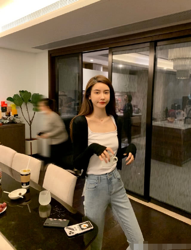 董花花与蒋凡现在怎么样了,2021董花花蒋凡最近爆料