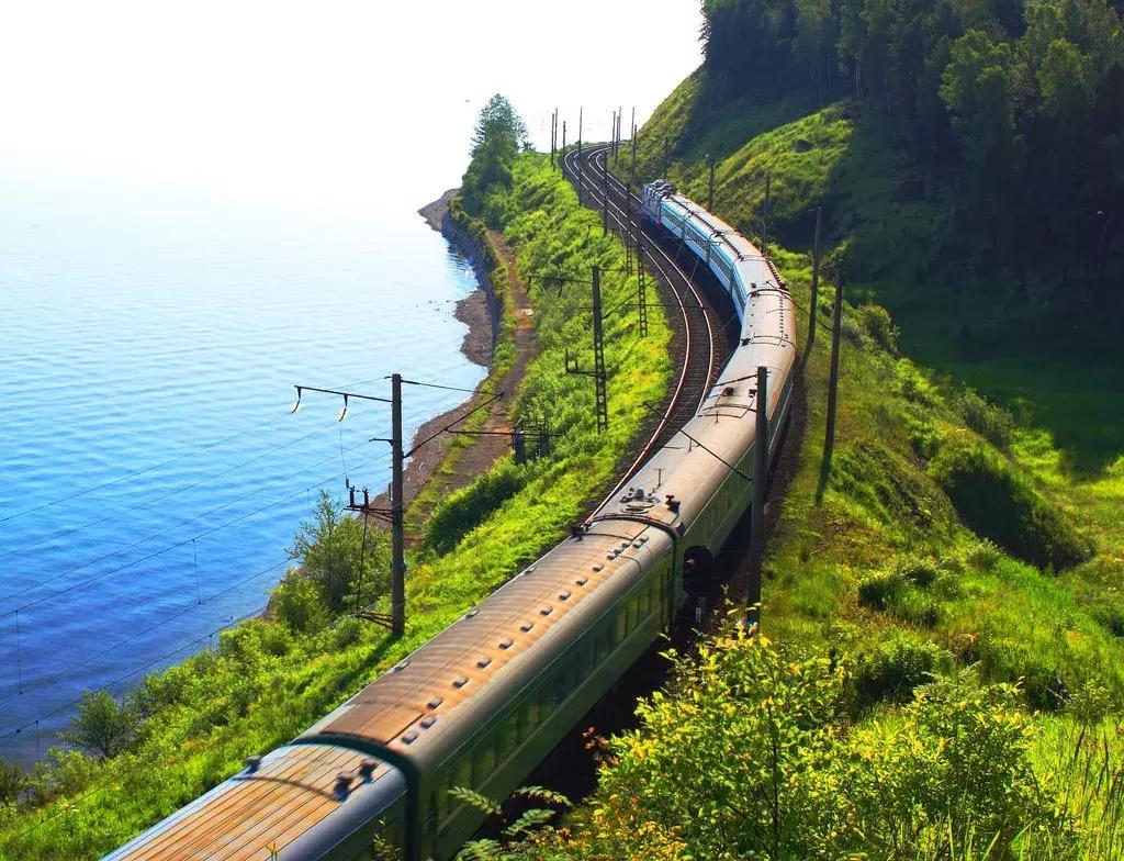 贝加尔湖世界淡水湖,贝加尔湖世界上最深的咸水湖