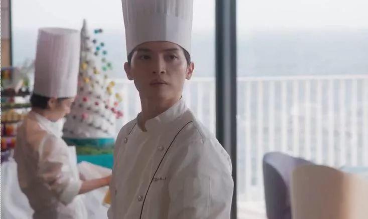 该死，他还是那么帅