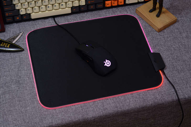 rgb灯条游戏鼠标垫,rgb发光鼠标垫推荐