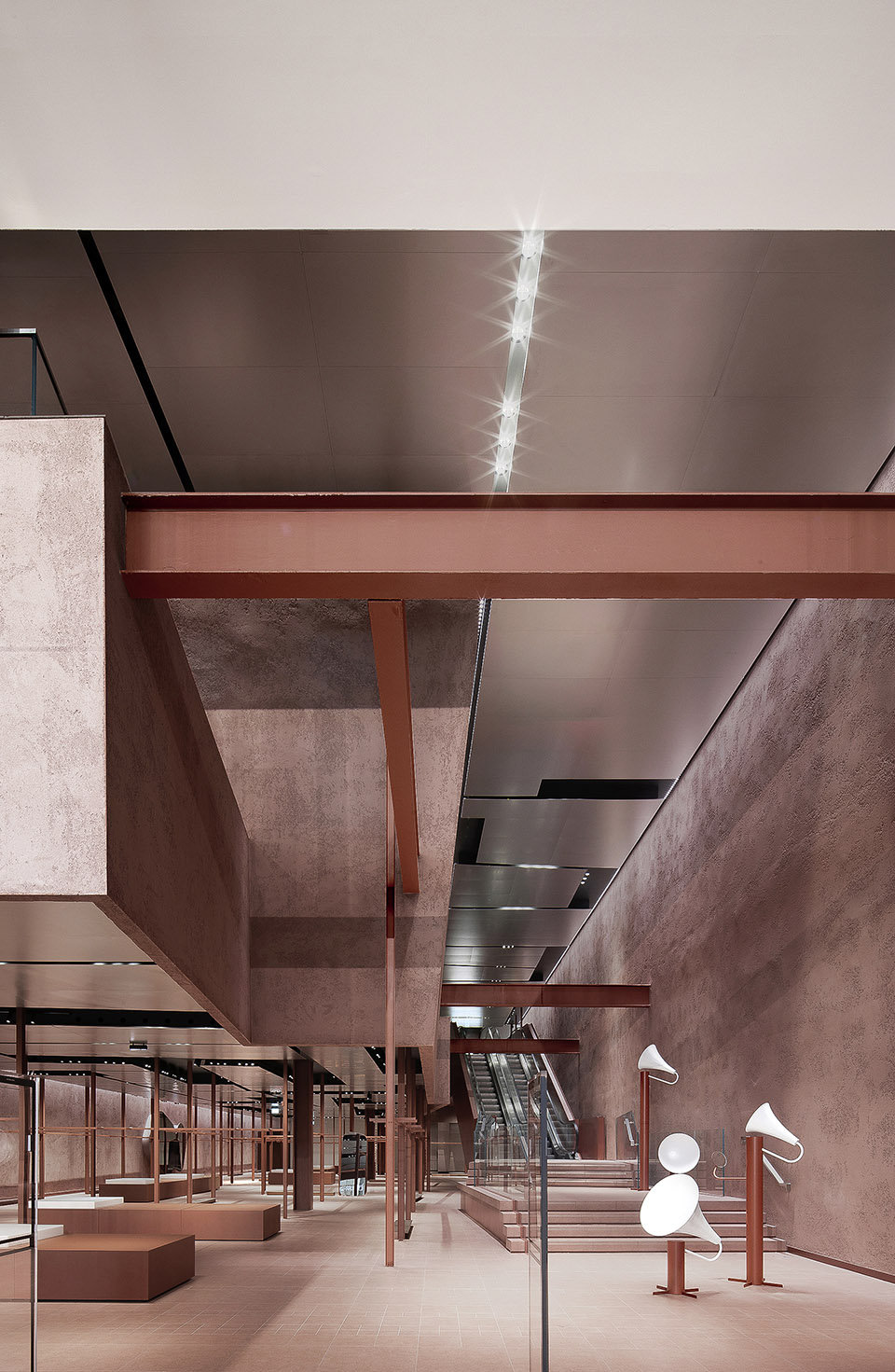 UR伦敦旗舰店，紫砂色彩提炼的空间表达了东方。