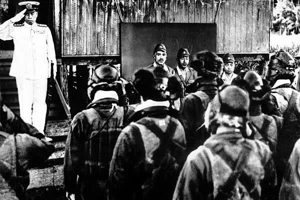 弯道超车还是*局骗**？水氢汽车上演水变油，数代人曾为它交智商税