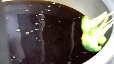 不油的炸串，比烧烤更嫩，比火锅更入味，从素到肉炸嘛嘛香，好吃