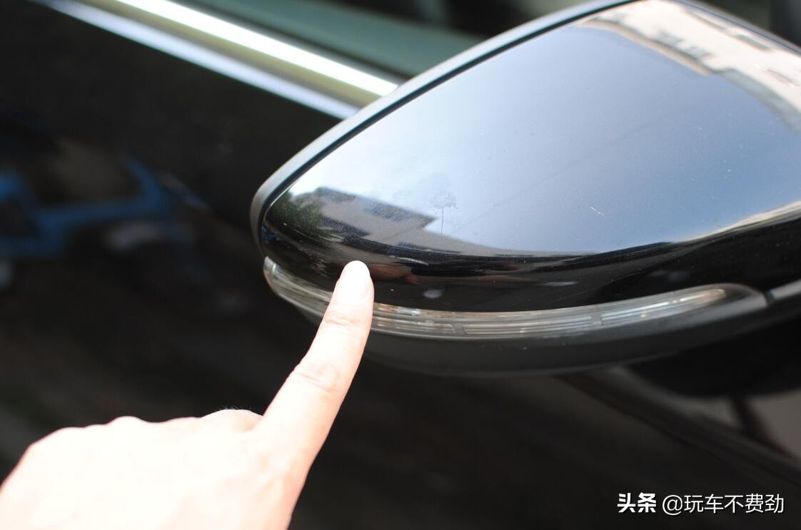 开车车漆莫名有划痕怎么避免,过年期间亲戚蹭车怎么办