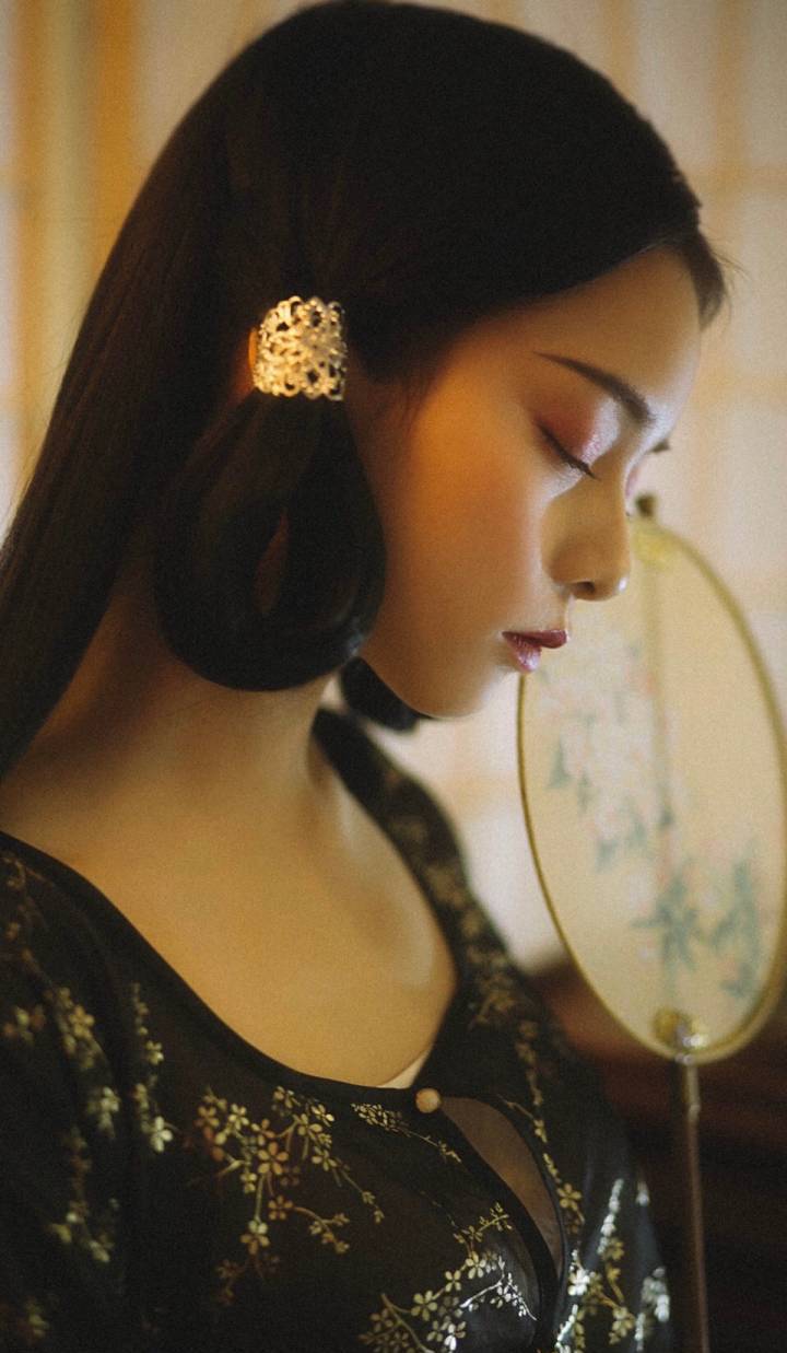 为什么汉服圈很少提汉尚华莲,汉服坑究竟坑在何处