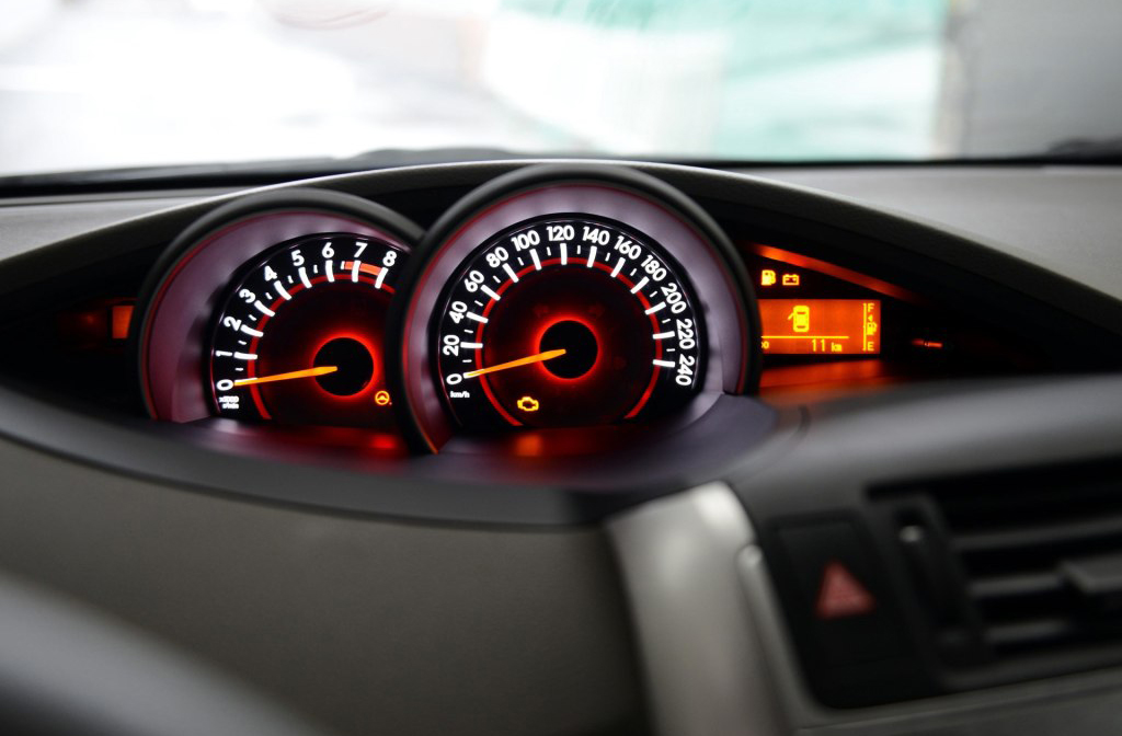 丰田哪一款车适合家用性价比最高,丰田奶爸车