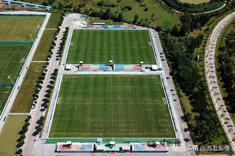 唐山南湖足球广场有多少球场,唐山南湖城市足球