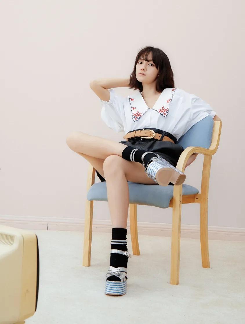 古力娜扎深v蓝色礼服和鞠婧祎,娜扎和鞠婧祎