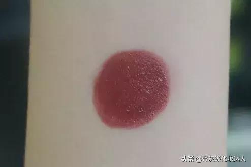 买到不喜欢的口红,显老气的口红怎么拯救