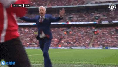 足球庆祝动作超燃混剪,足球进球后搞笑庆祝动作