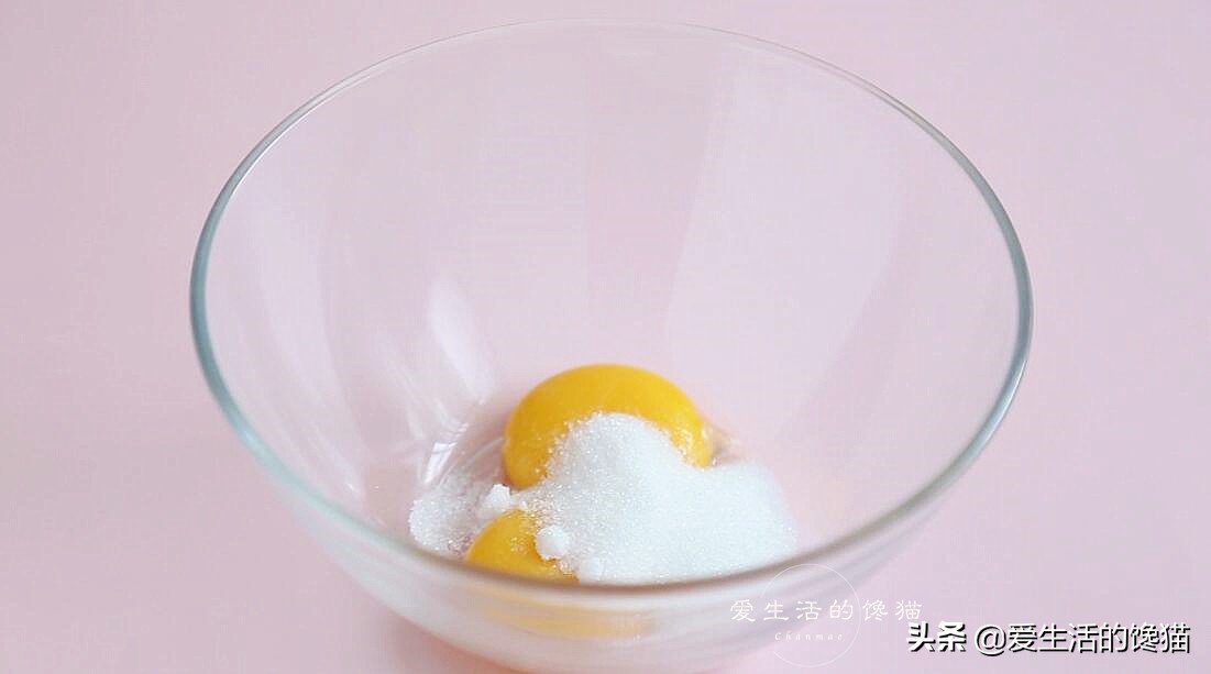 花100块买个死包榴莲，气急败坏做成榴莲蛋挞，没想到味道绝了