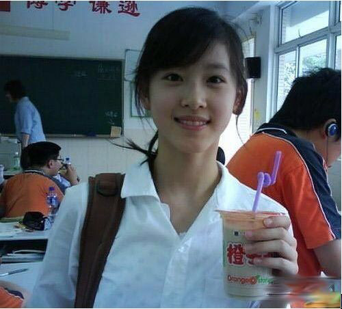 刘强东和奶茶妹是怎么回事,刘强东和奶茶妹妹最新恩爱照片