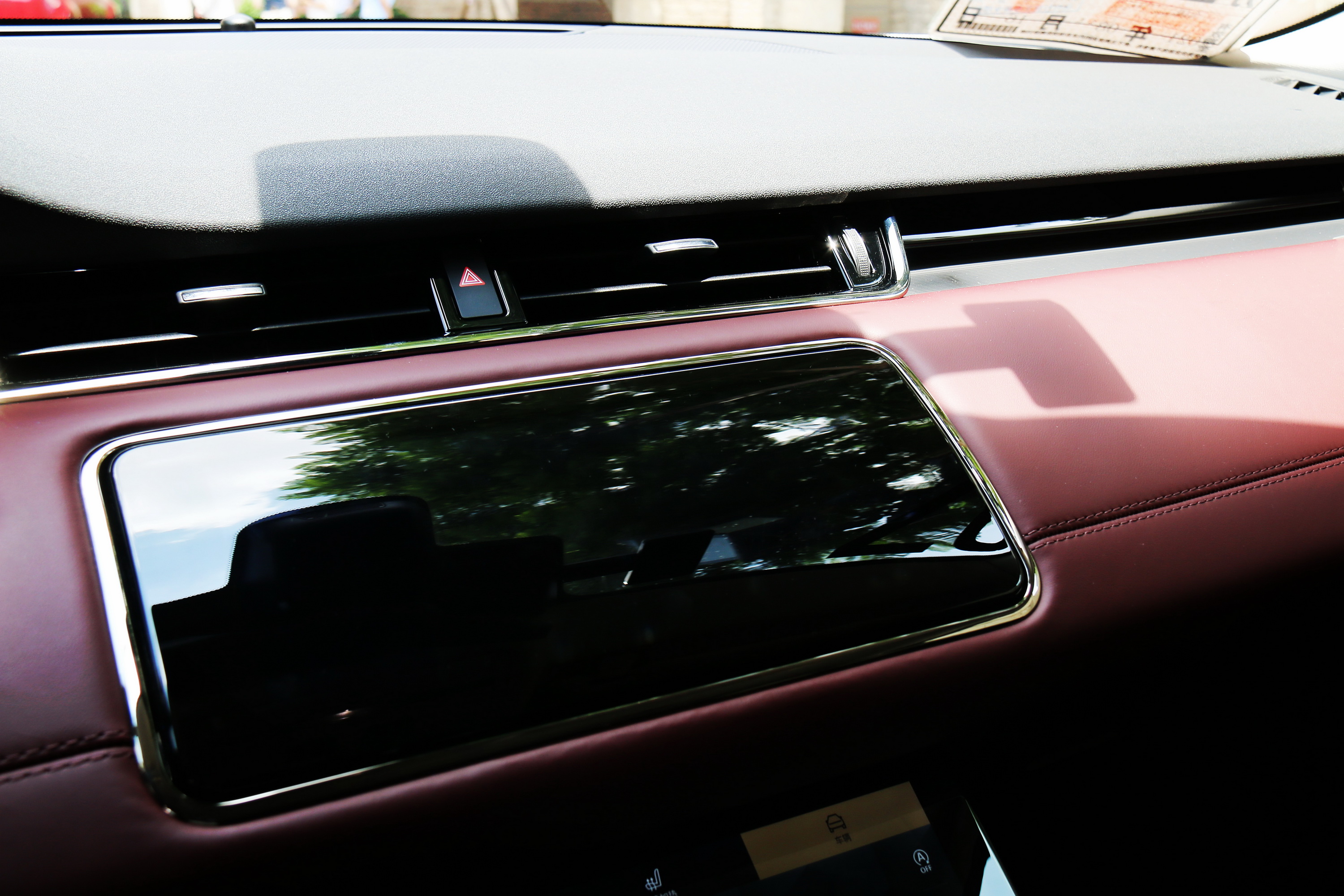 路虎揽胜极光l怎么样值得购买吗,2022路虎揽胜极光l值得买么