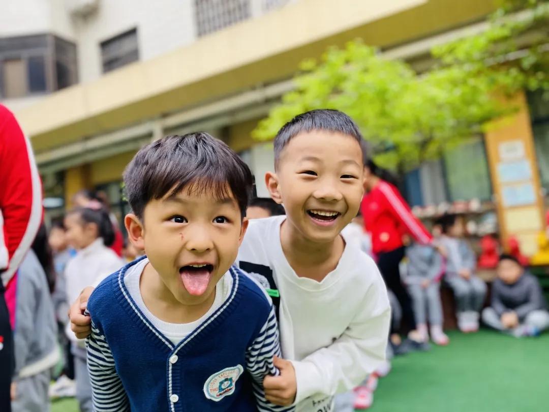 幼儿园足球嘉年华足球比赛视频,幼儿园足球主题游园活动