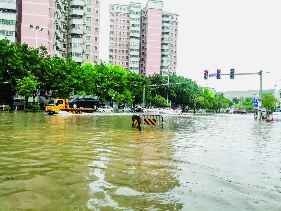 市莲路东华花园路口有没有水浸,东华花园积水