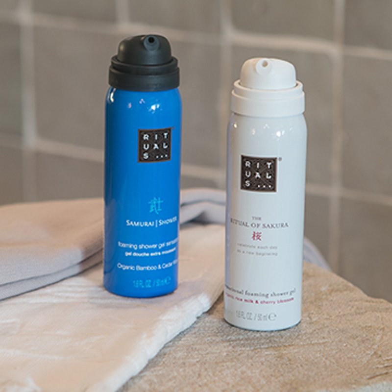 香喷喷的沐浴露意大利,洗完澡身上香喷喷的沐浴露