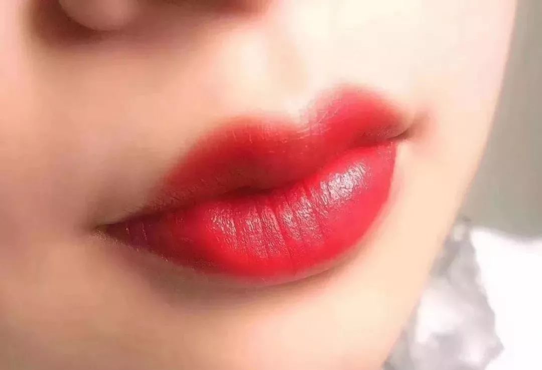 VIGROSE|纹唇项目，如何让高价更显价值？