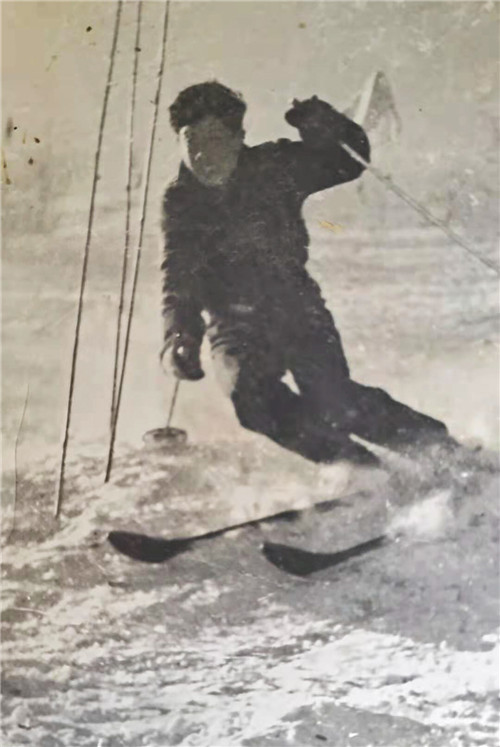 彭先武：中国第一代高山滑雪教练，培养40多个全国冠军