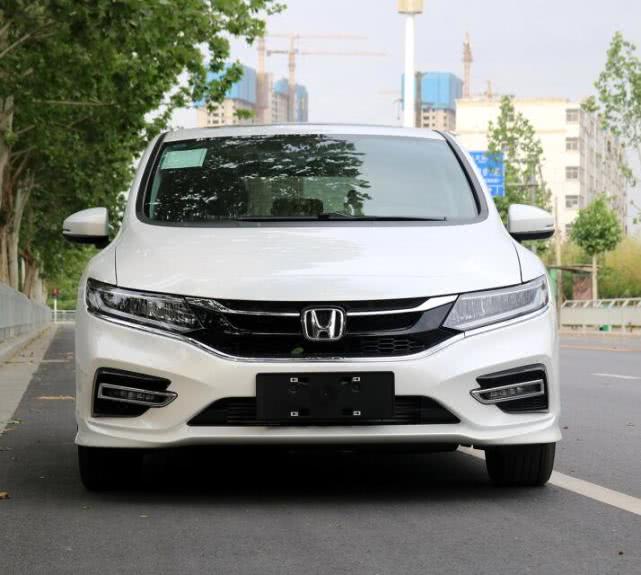 14年本田杰德1.8lcvt尊享版,杰德和卡罗拉哪个可以入手