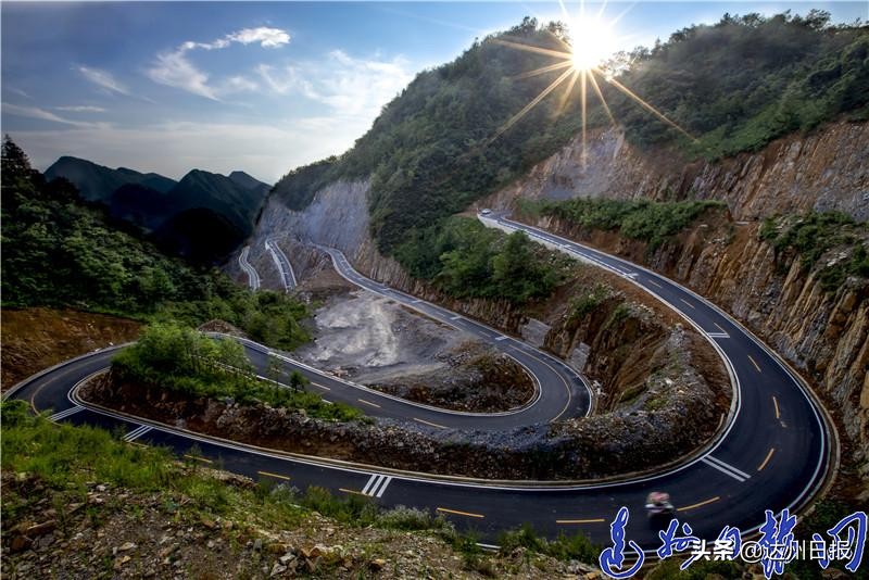 一路有四季，十里不同天，宣汉“三墩乡大窝村村道”获评首届“全国美丽乡村路”