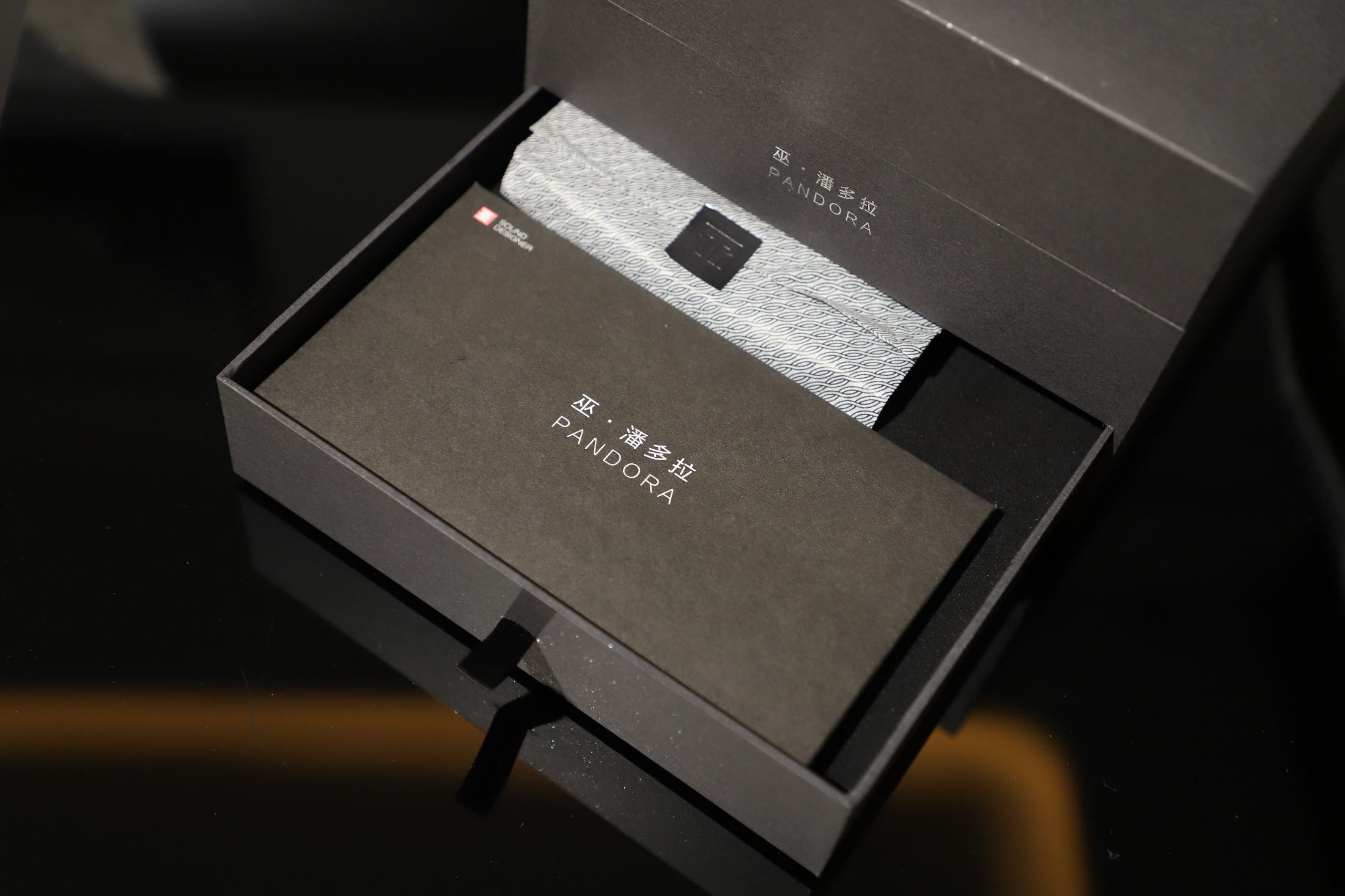 女性耳机推荐潘多拉,体验定制耳机