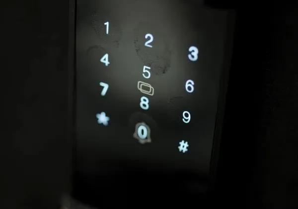 门锁白百何大结局是什么意思,门锁恐怖片段白百何结局