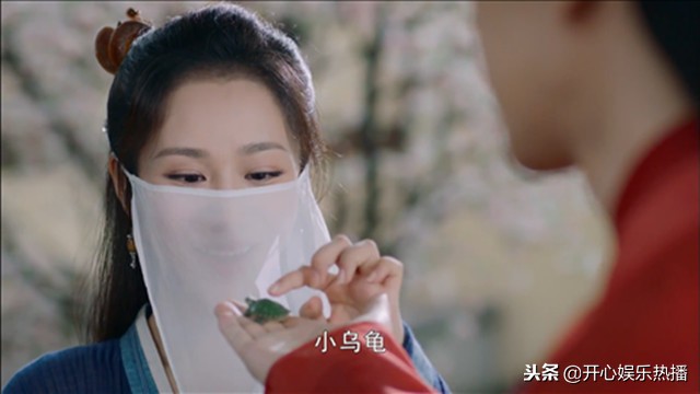 旭凤跟锦觅的最后一次见面,锦觅送旭凤礼物一瓣真身