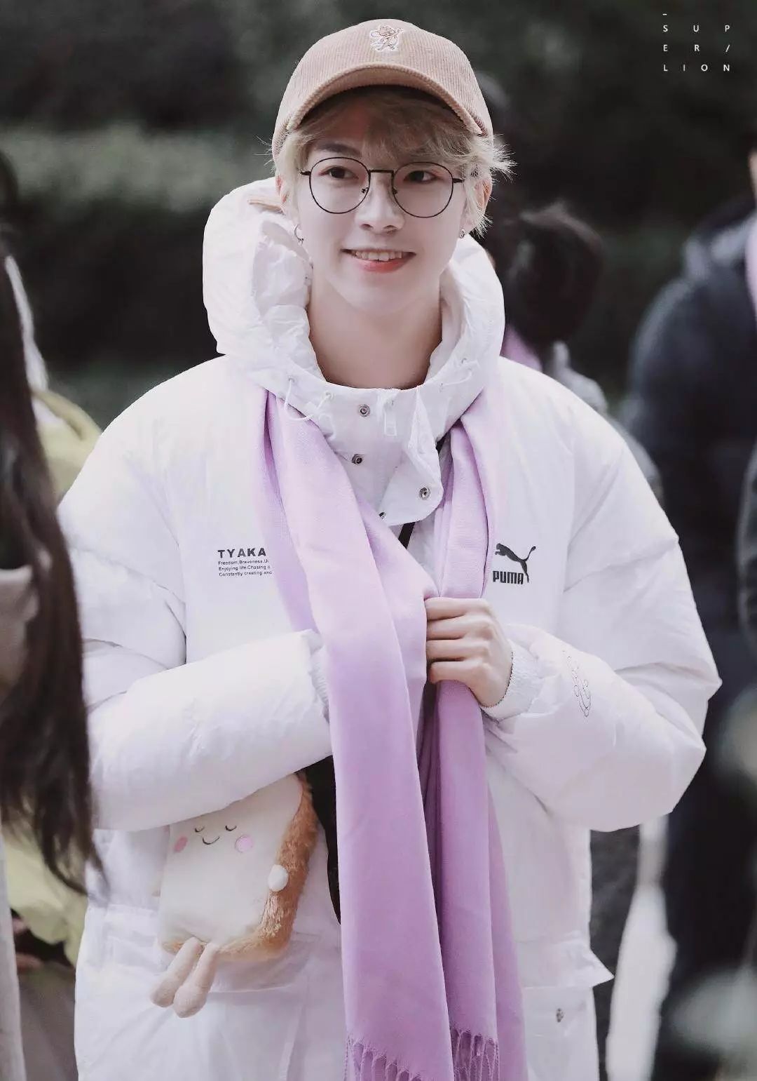 如何庆祝《猫和老鼠》80岁生日?胡歌刘雯白敬亭王俊凯等亲身示范