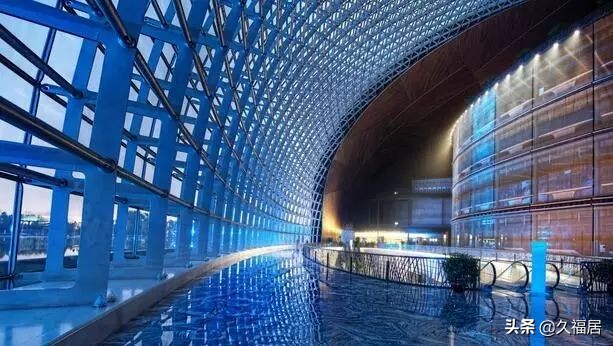 什么是超白玻璃,什么叫超白玻璃