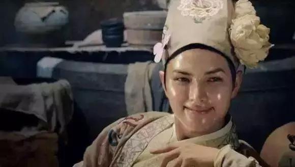 还不知道精油≠果油！你与美白错过了一个亿