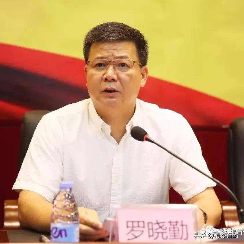 石碣东聚电子向袁崇焕中学捐赠价值20万元心理辅导室！