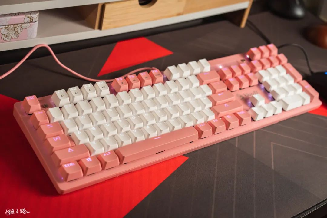 给我一个粉红色的回忆,第四代光轴键盘血手幽灵