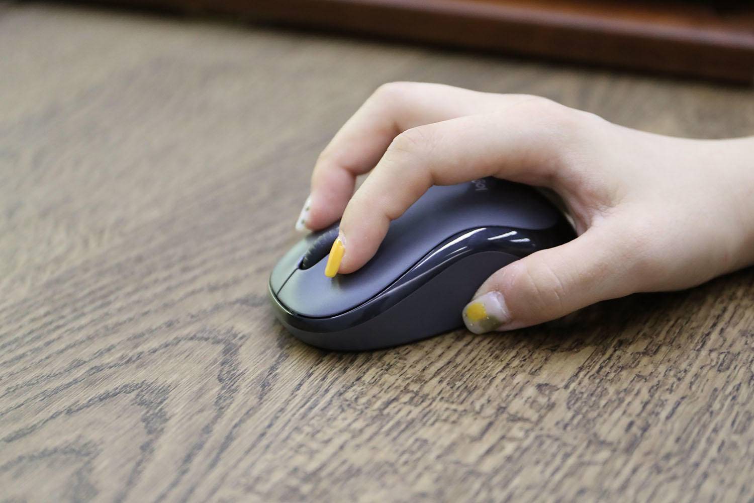 适合办公用的轻便小巧的无线鼠标,适合女生用的小巧的有线鼠标